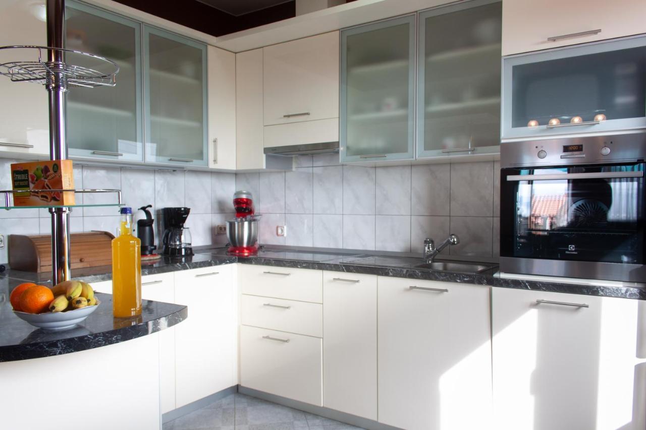 Apartment Juric Kaštel Novi المظهر الخارجي الصورة